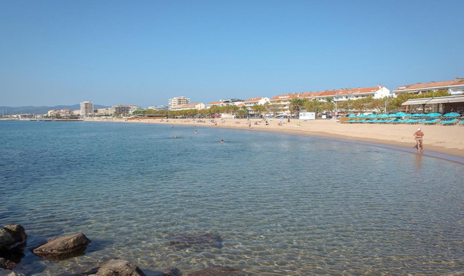 Hotel Sable Et Soleil - Port, Plage Et Jacuzzi Prive Fréjus Zewnętrze zdjęcie