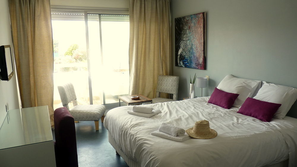 Hotel Sable Et Soleil - Port, Plage Et Jacuzzi Prive Fréjus Zewnętrze zdjęcie