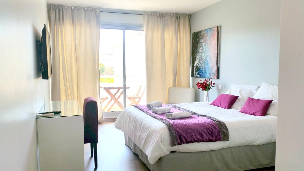 Hotel Sable Et Soleil - Port, Plage Et Jacuzzi Prive Fréjus Pokój zdjęcie