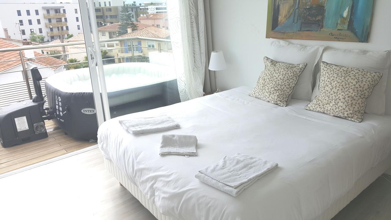 Hotel Sable Et Soleil - Port, Plage Et Jacuzzi Prive Fréjus Zewnętrze zdjęcie