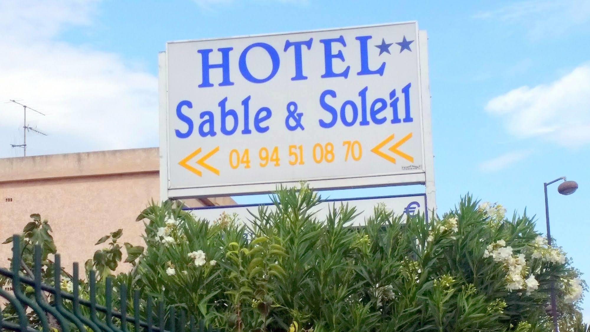 Hotel Sable Et Soleil - Port, Plage Et Jacuzzi Prive Fréjus Zewnętrze zdjęcie