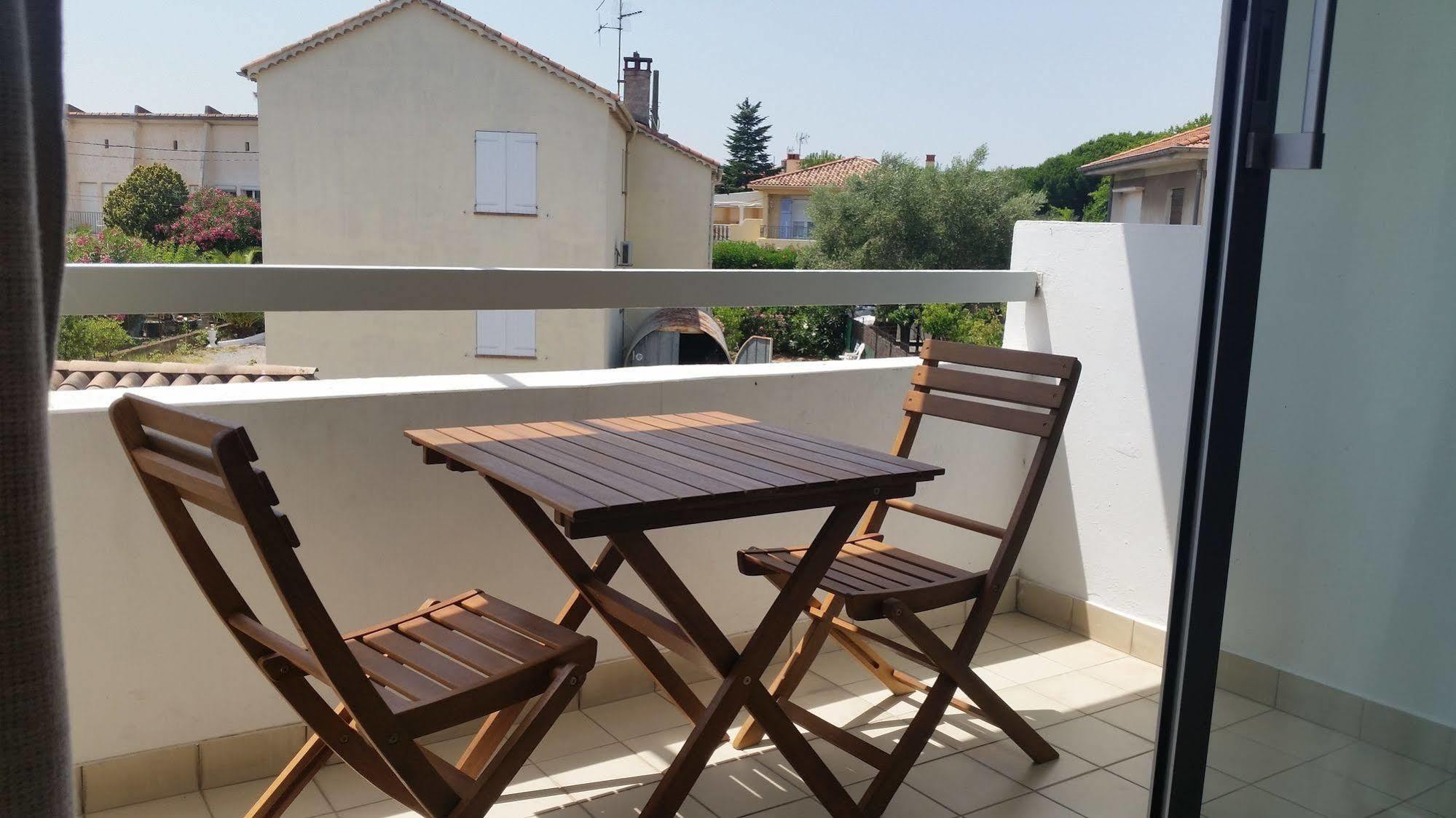 Hotel Sable Et Soleil - Port, Plage Et Jacuzzi Prive Fréjus Zewnętrze zdjęcie