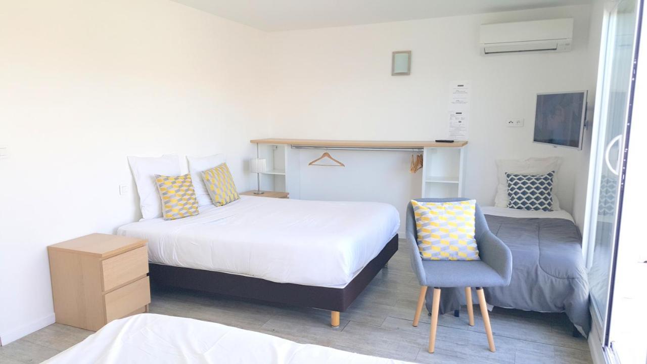 Hotel Sable Et Soleil - Port, Plage Et Jacuzzi Prive Fréjus Zewnętrze zdjęcie